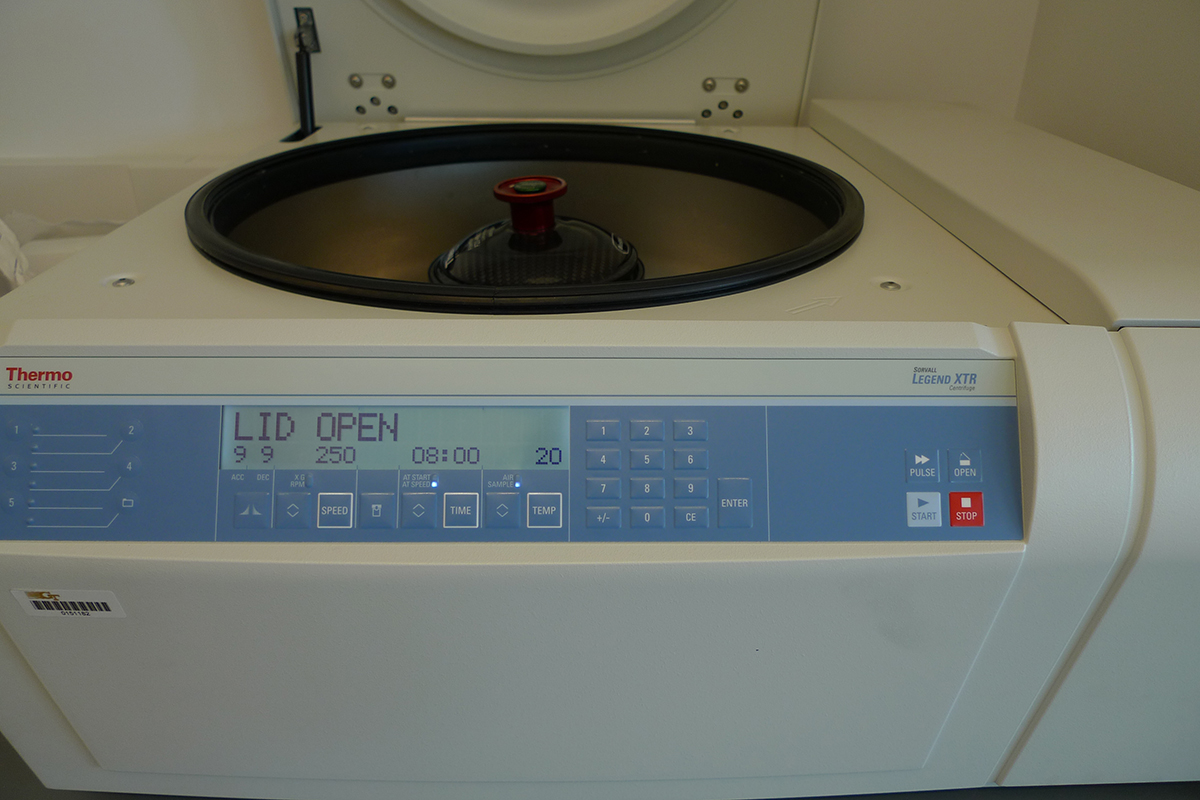 Centrifuge-resized